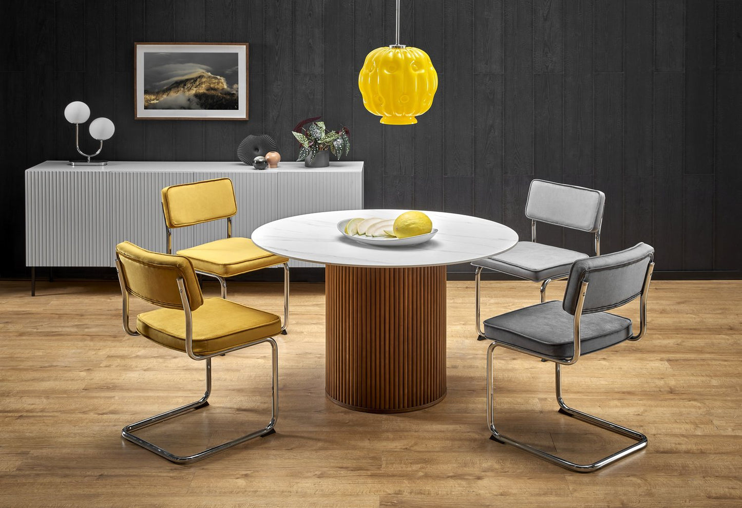 BR apaļais galds, baltais marmors / valrieksts