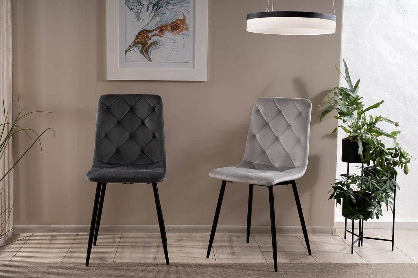 KRĒSLS JERRY VELVET MELNS RĀMIS/C.BEIGE