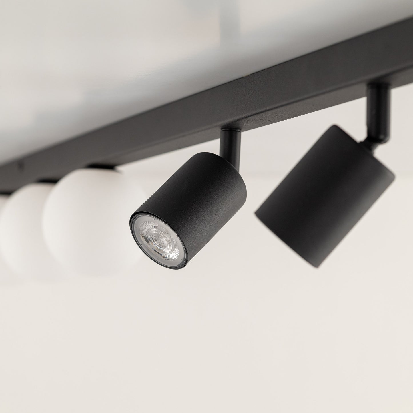 17187b94d48018db8153d2329f431294