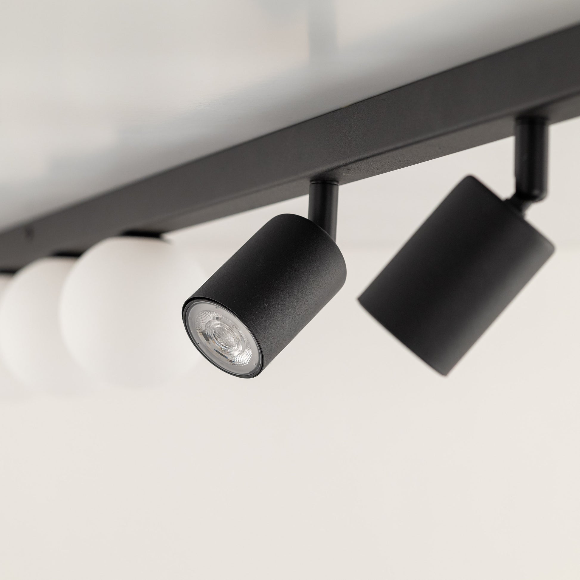 17187b94d48018db8153d2329f431294