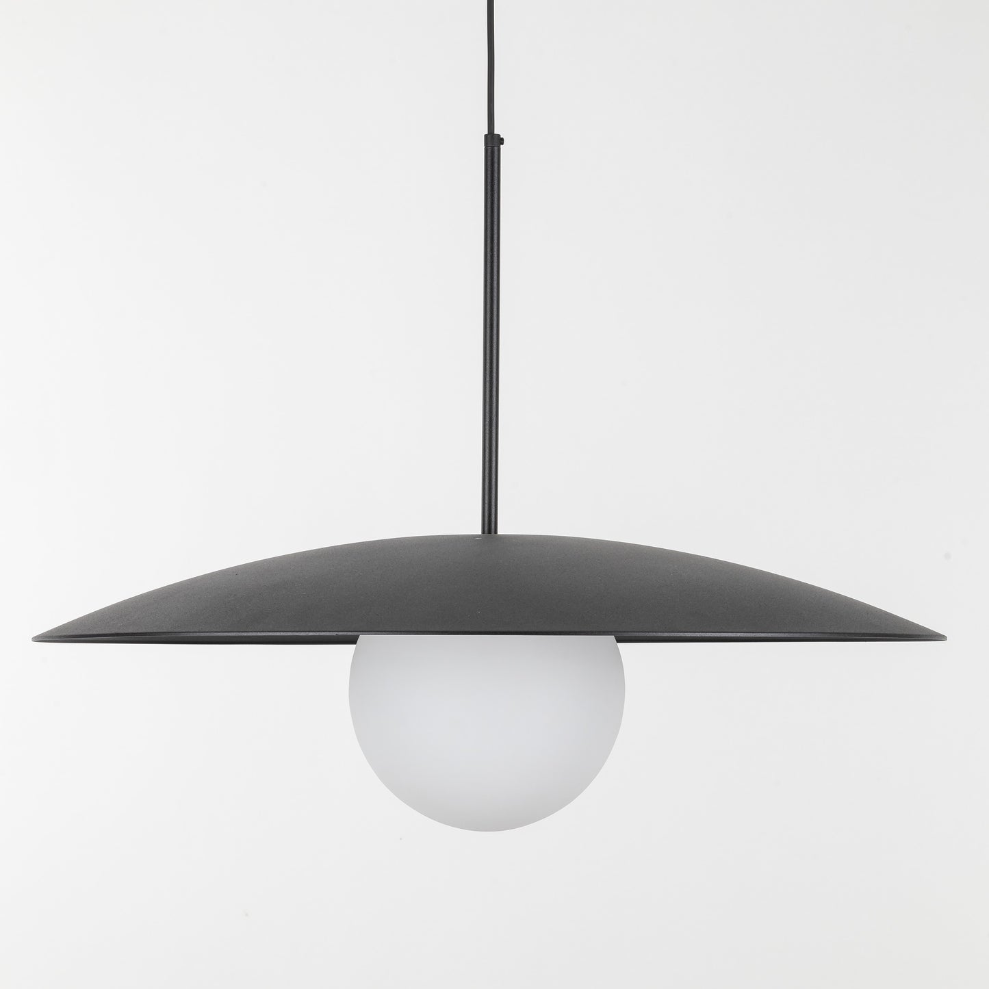 Piekaramā lampa Slate 650 × 650 × 1600 mm melns/balts - N1 Home