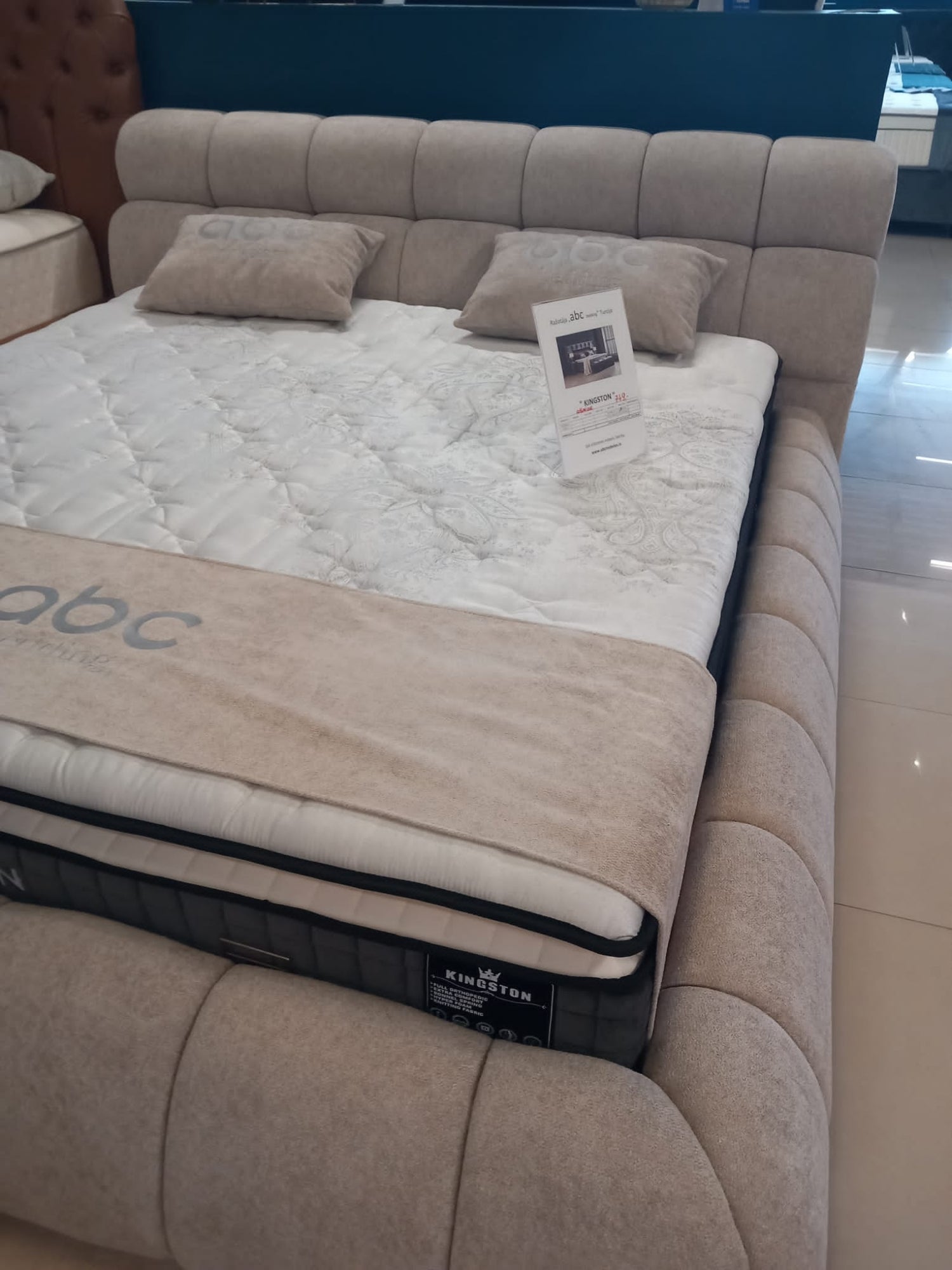 Gulta Ici 180/200 cm bēšs - N1 Home