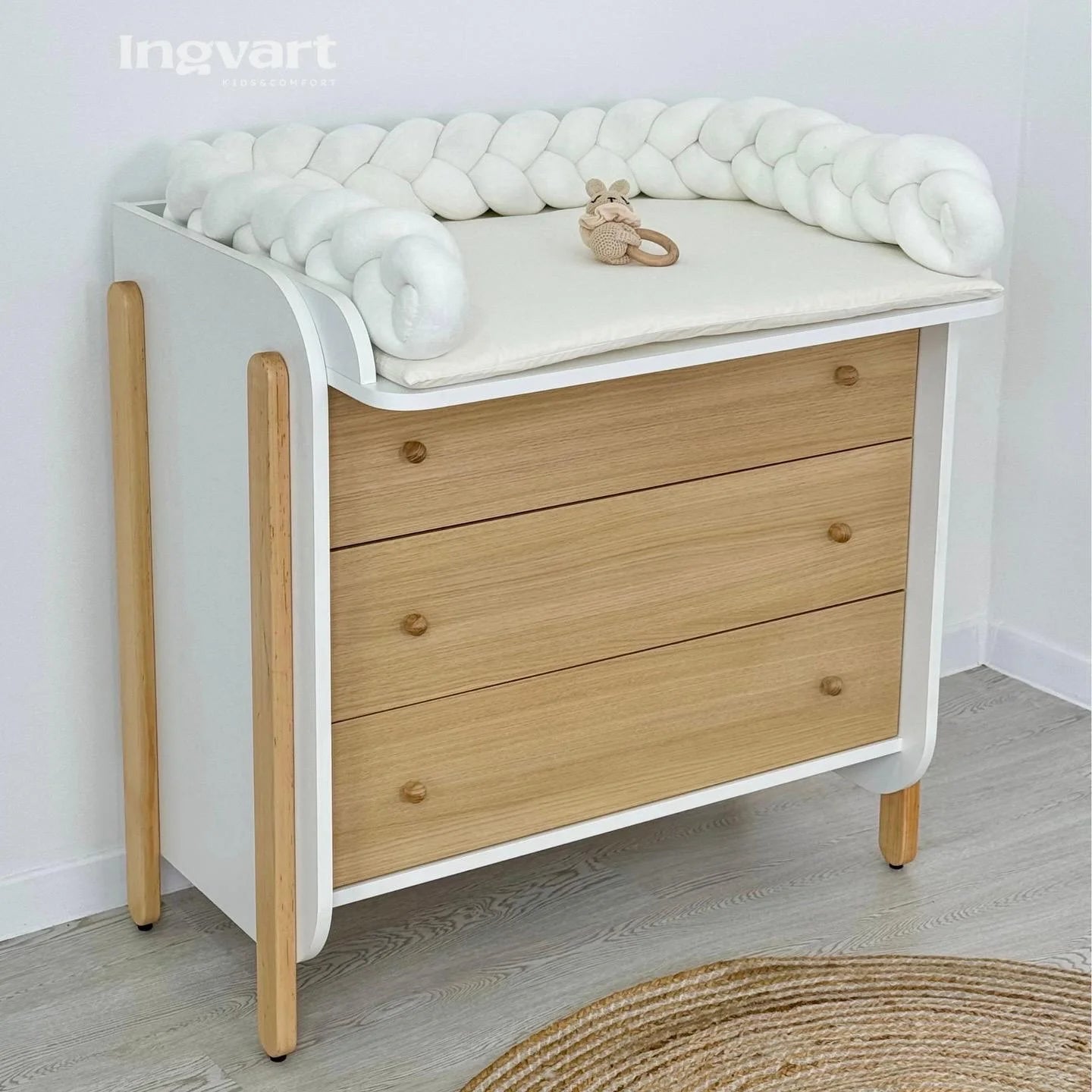 Ingvart Kumode ar Pārtinamo Galdiņu Nika 84/93/43 cm Natural/White - N1 Home