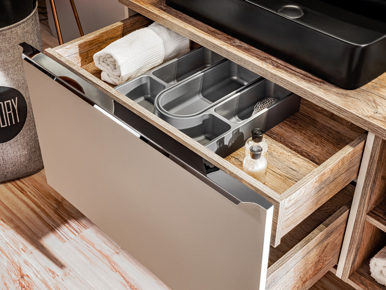 Vannas istaba izlietnes skapīs Sant 60; 80/46/45.6 cm taupe - N1 Home