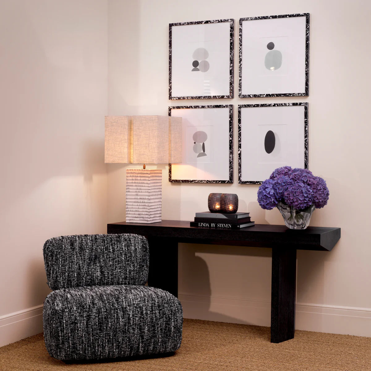 Krēsls Leon Eichholtz 85/87/72 cm Bouclé sonata black | brushed brass finish