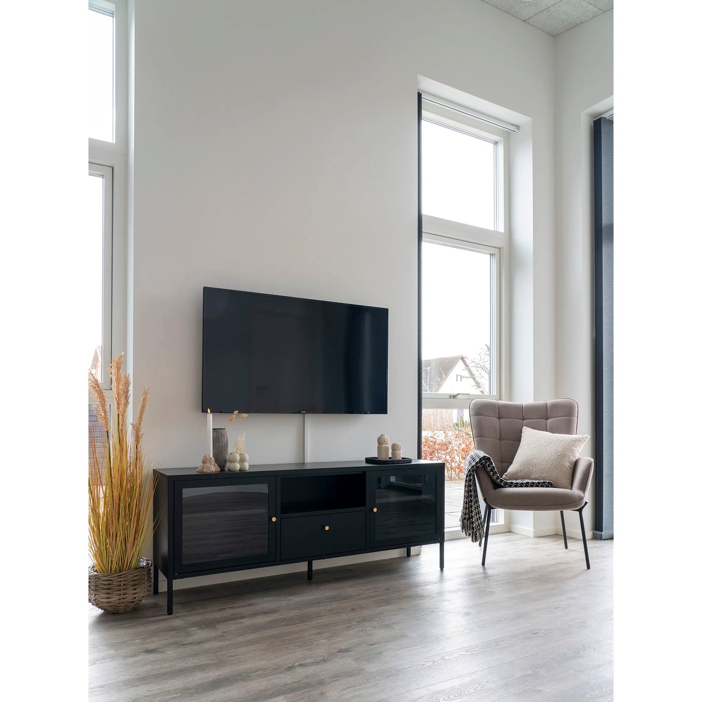 TV skapis Dalib 150/35/60 cm melns