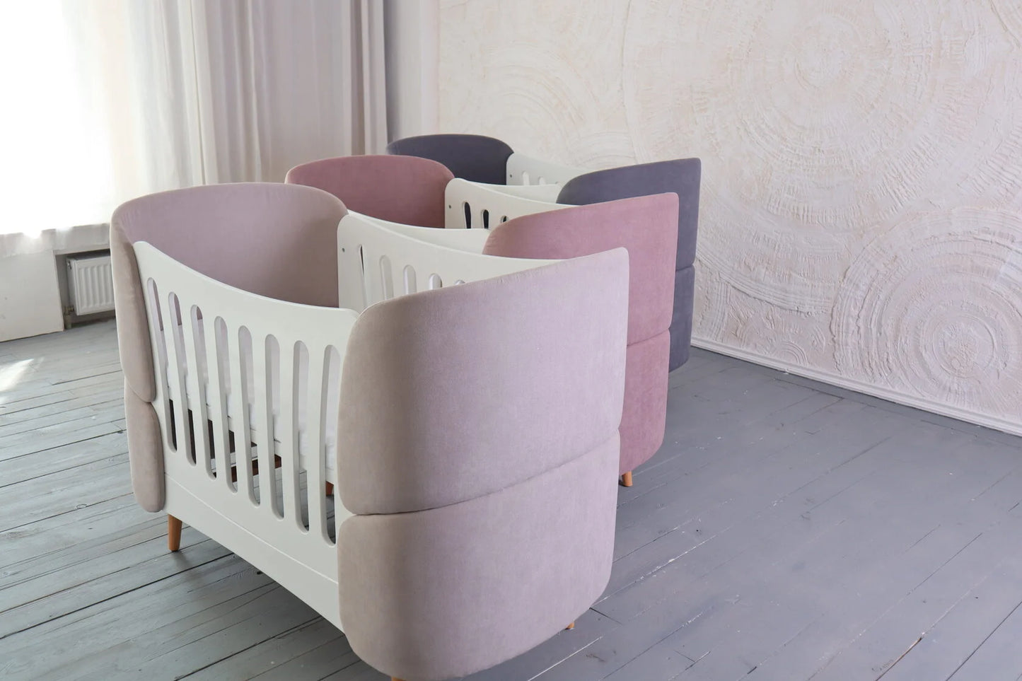 Ovāla bērnu gultiņa Transformers Fly Bed Boucle 145/104/66 cm balta bukle - N1 Home