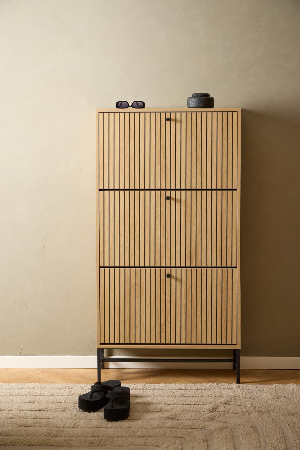 Apavu skapis Alba 71,6x25x140,4 cm ozols - N1 Home