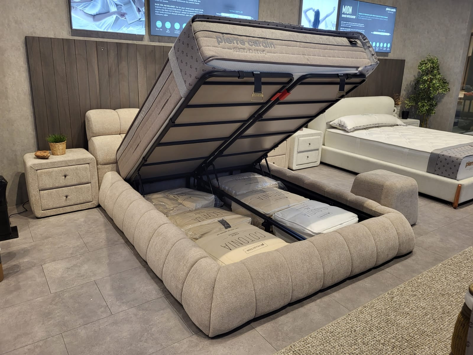 Gulta Ici 180/200 cm bēšs - N1 Home