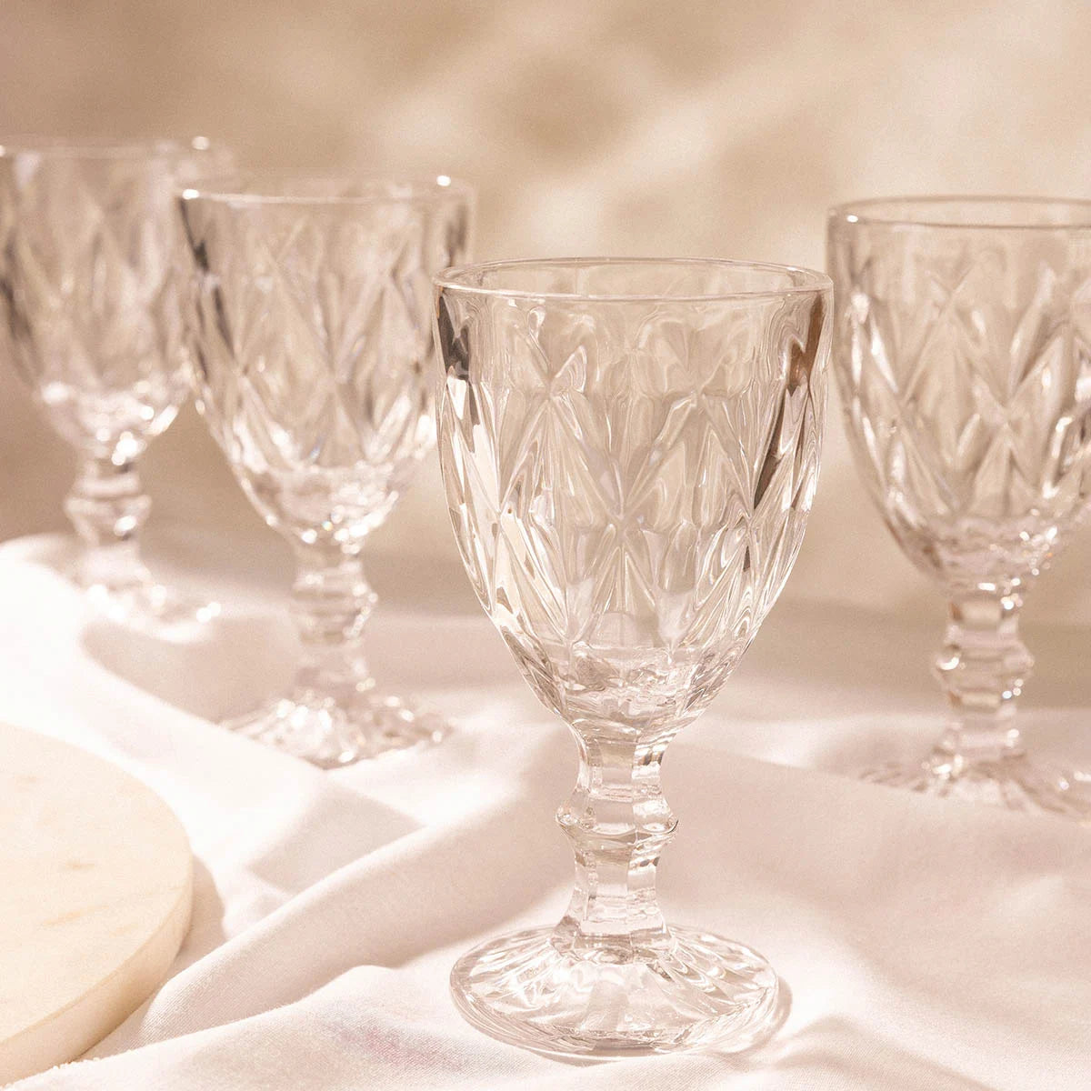 LUNNA caurspīdīgo vīna glāžu komplekts, 4gab.0,31l - N1 Home