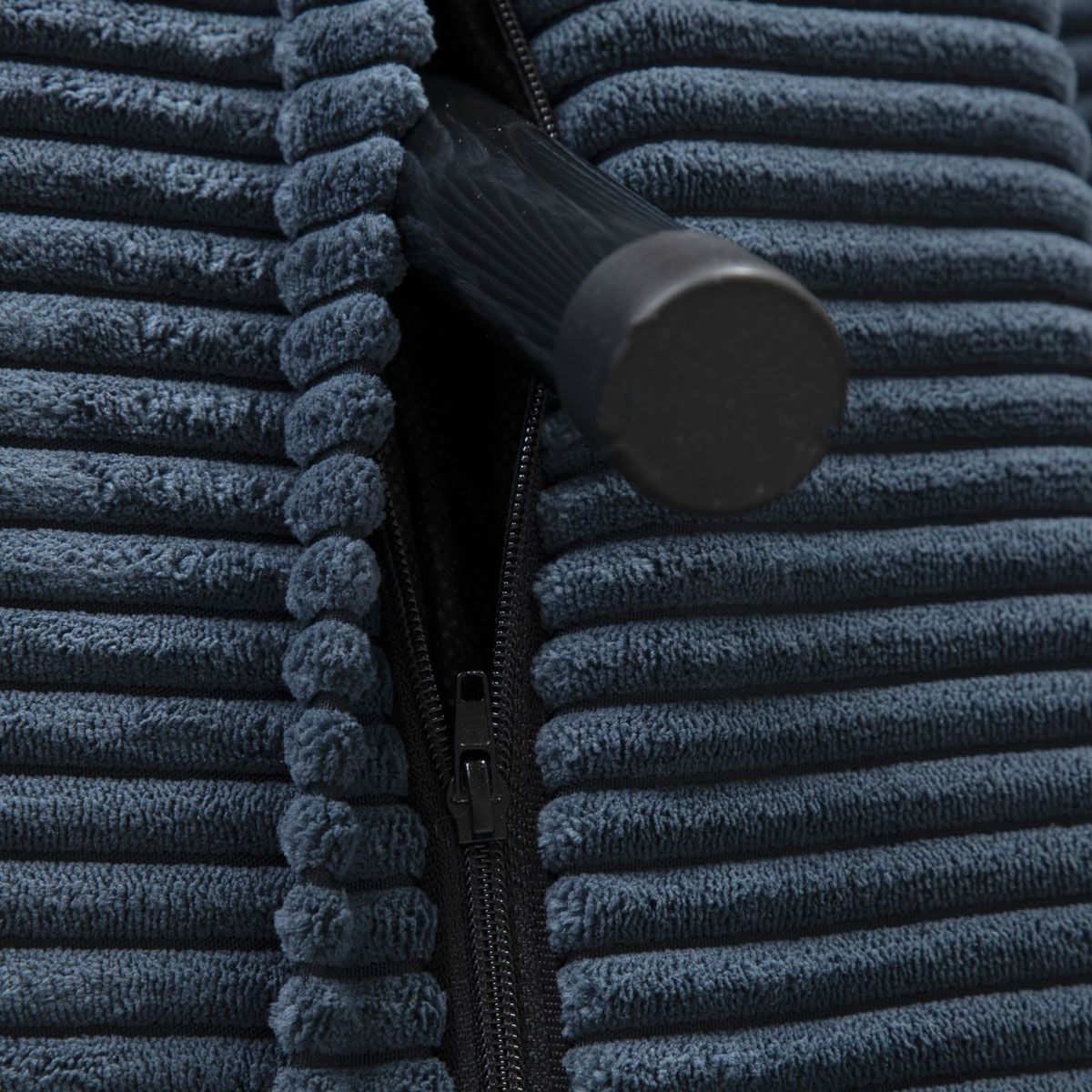 Dīvāns Sola 140/91/84 cm zils - N1 Home