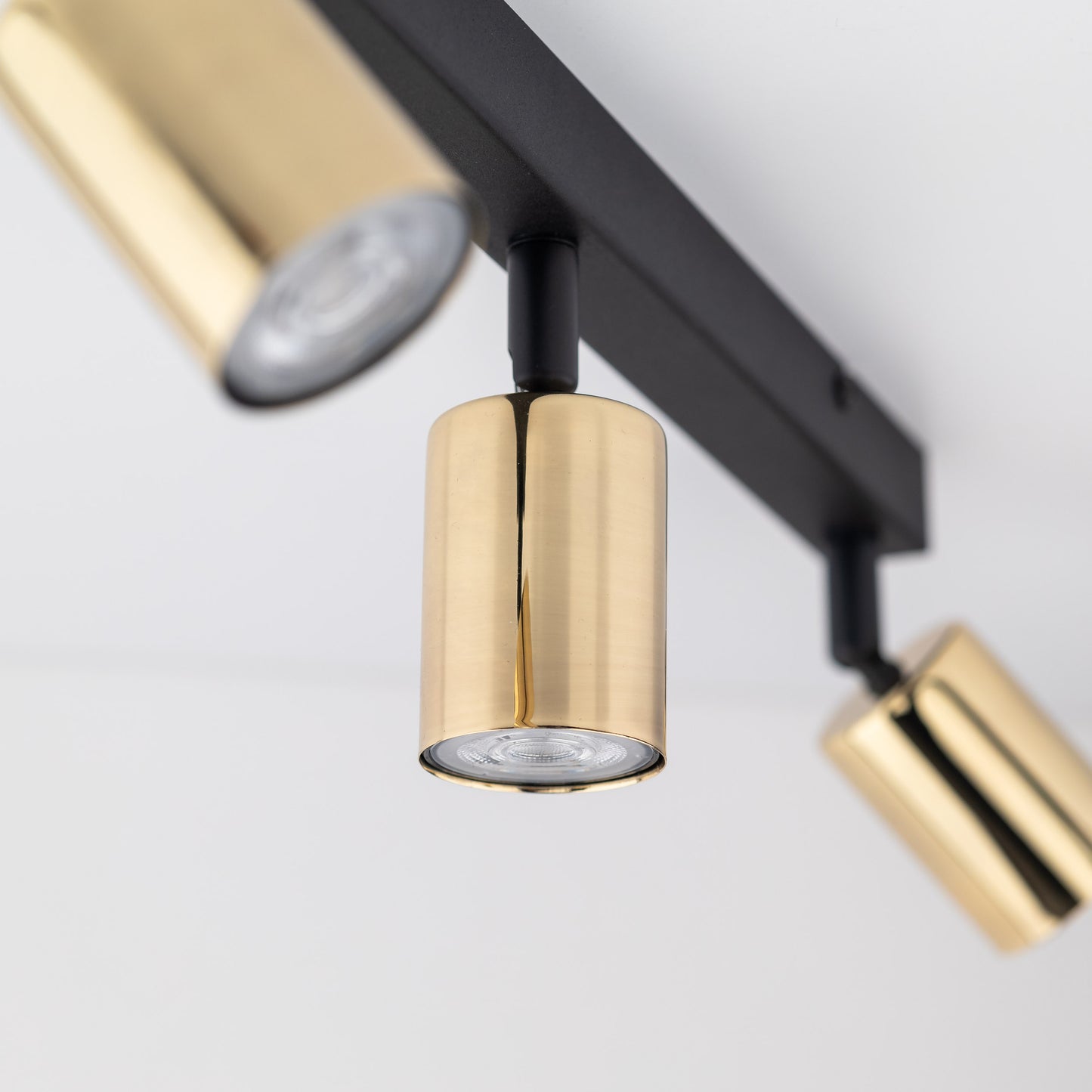 a2a80f772456b5d90123de625b8e5c9b