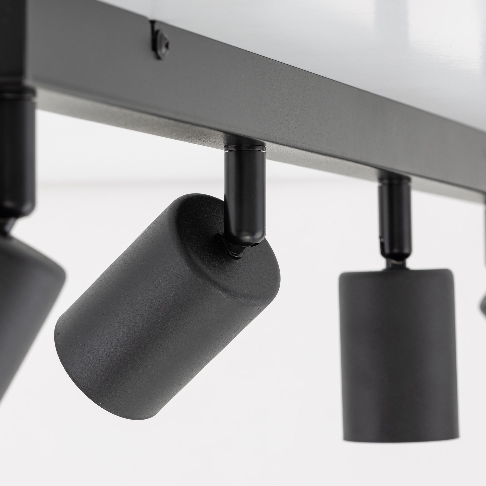 22e18b3a6568c2dfa4d6478e98c09e30