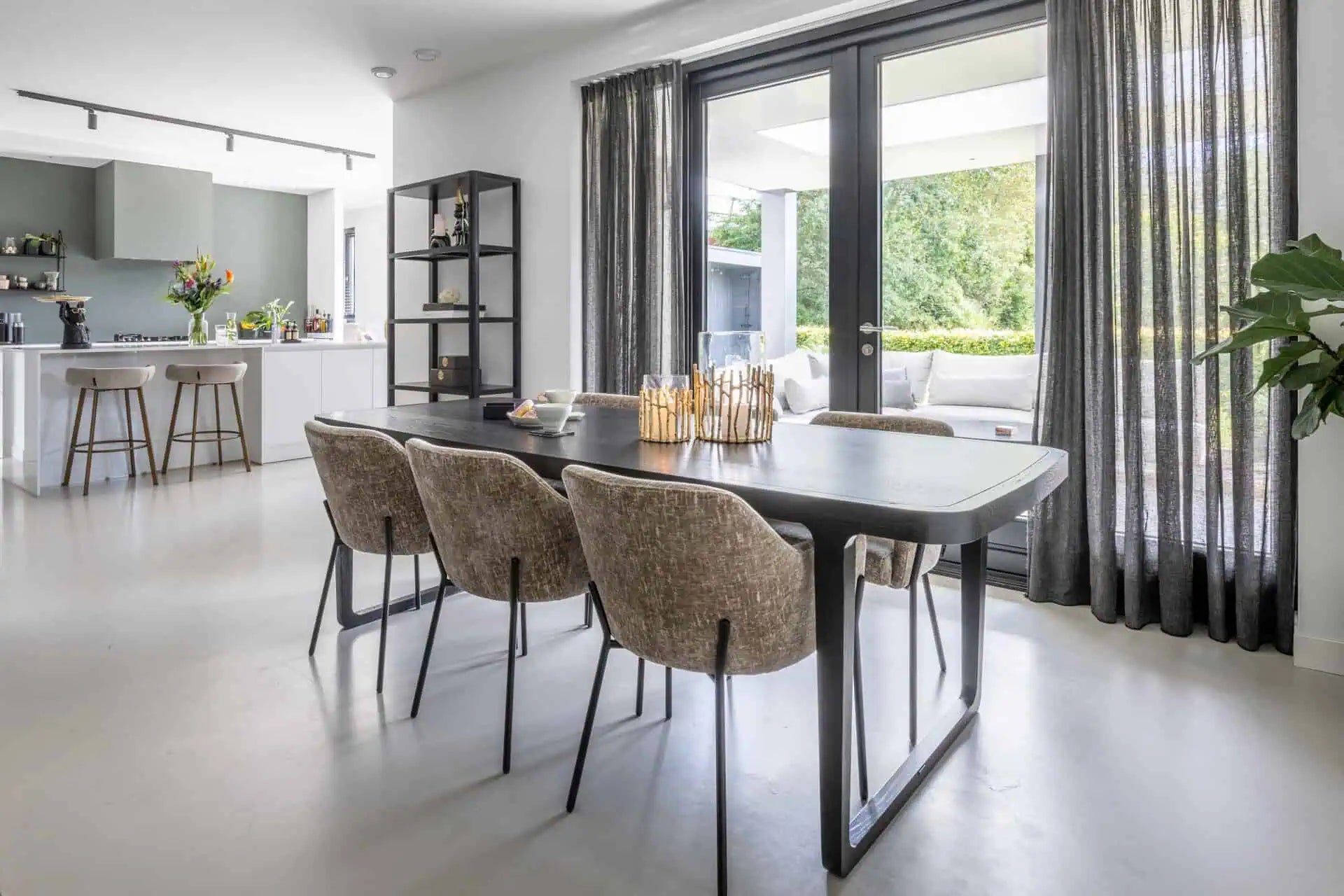 Svečturis Loretta gold large Richmond Interiors 31,5/22/22 cm zelts - N1 Home