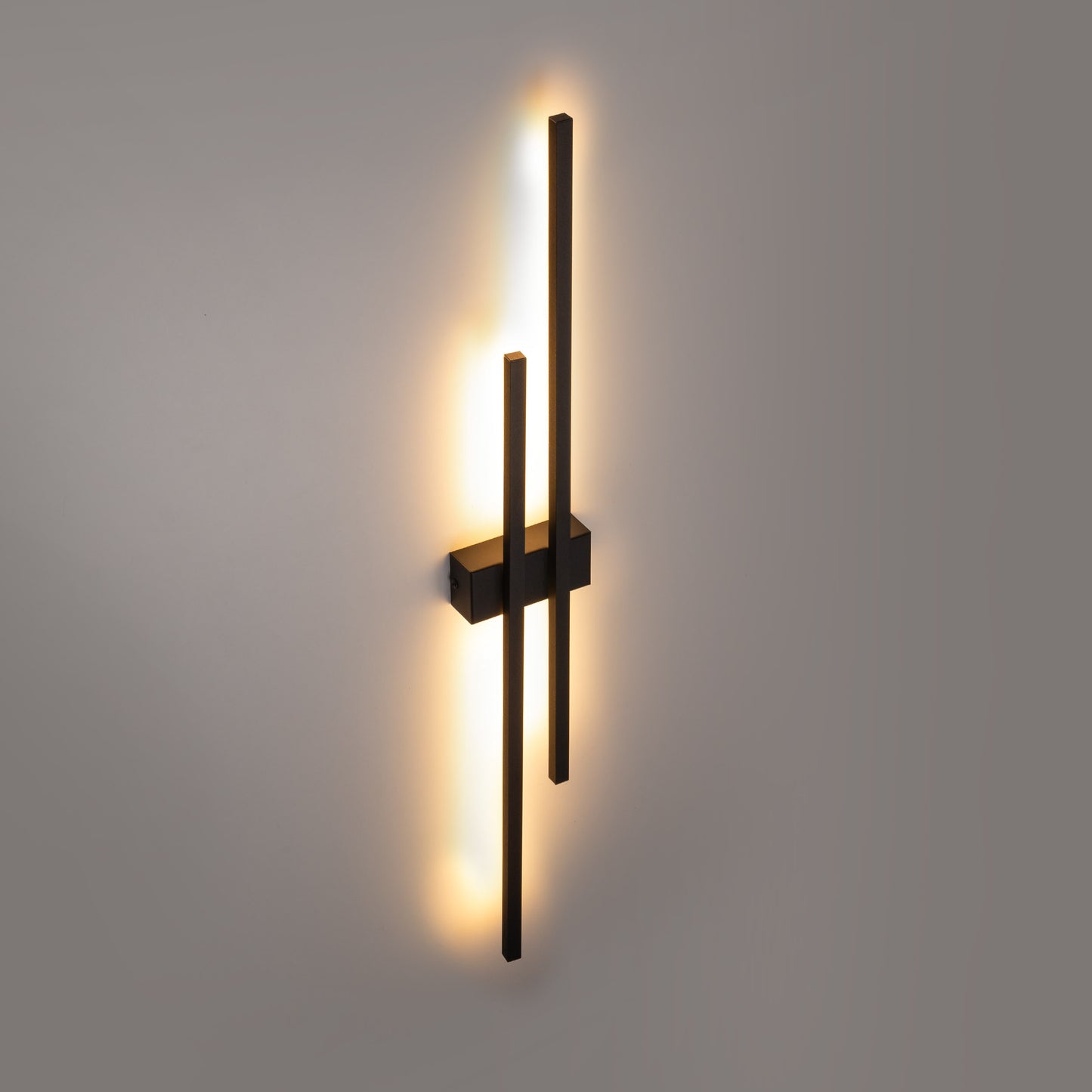 Sienas lampa Flo 5,5/13/90 cm melns - N1 Home