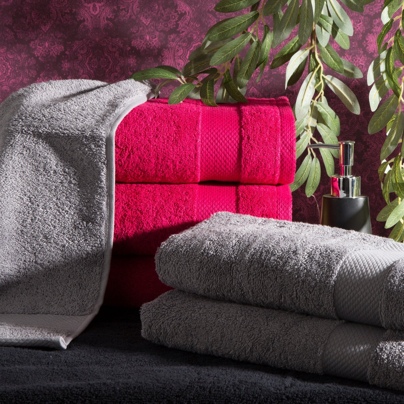 01fe9c5fc6c846de80738f20853e2edf