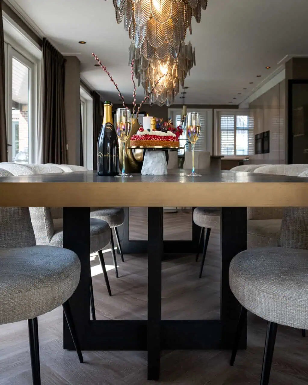 Galds Cambon dark coffee Richmond Interiors 76/320/110 cm tumši brūns - N1 Home