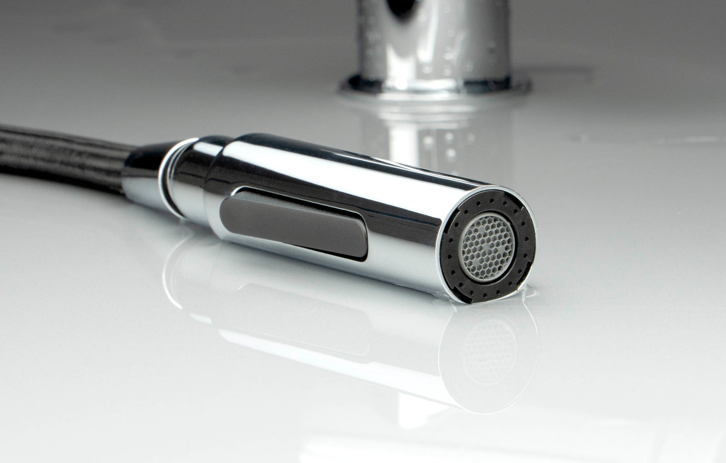 Virtuves jaucējkrāns ar izvelkamu snīpi Momi 408 mm hroms - N1 Home