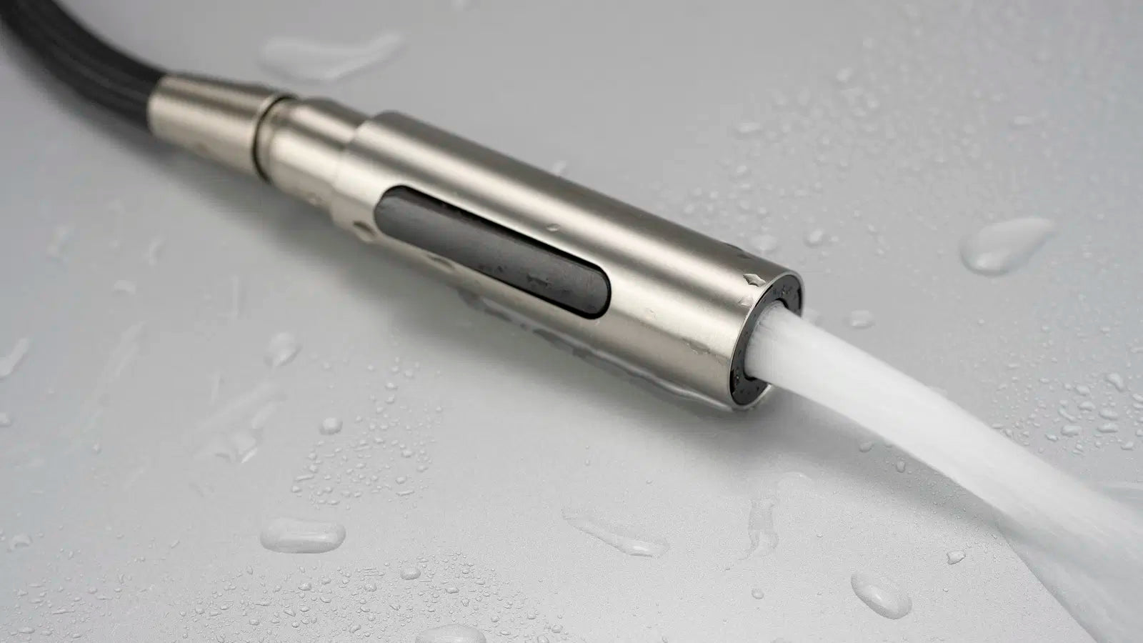 Virtuves jaucējkrāns ar izvelkamu snīpi Moma, 40,8 cm, hroms - N1 Home