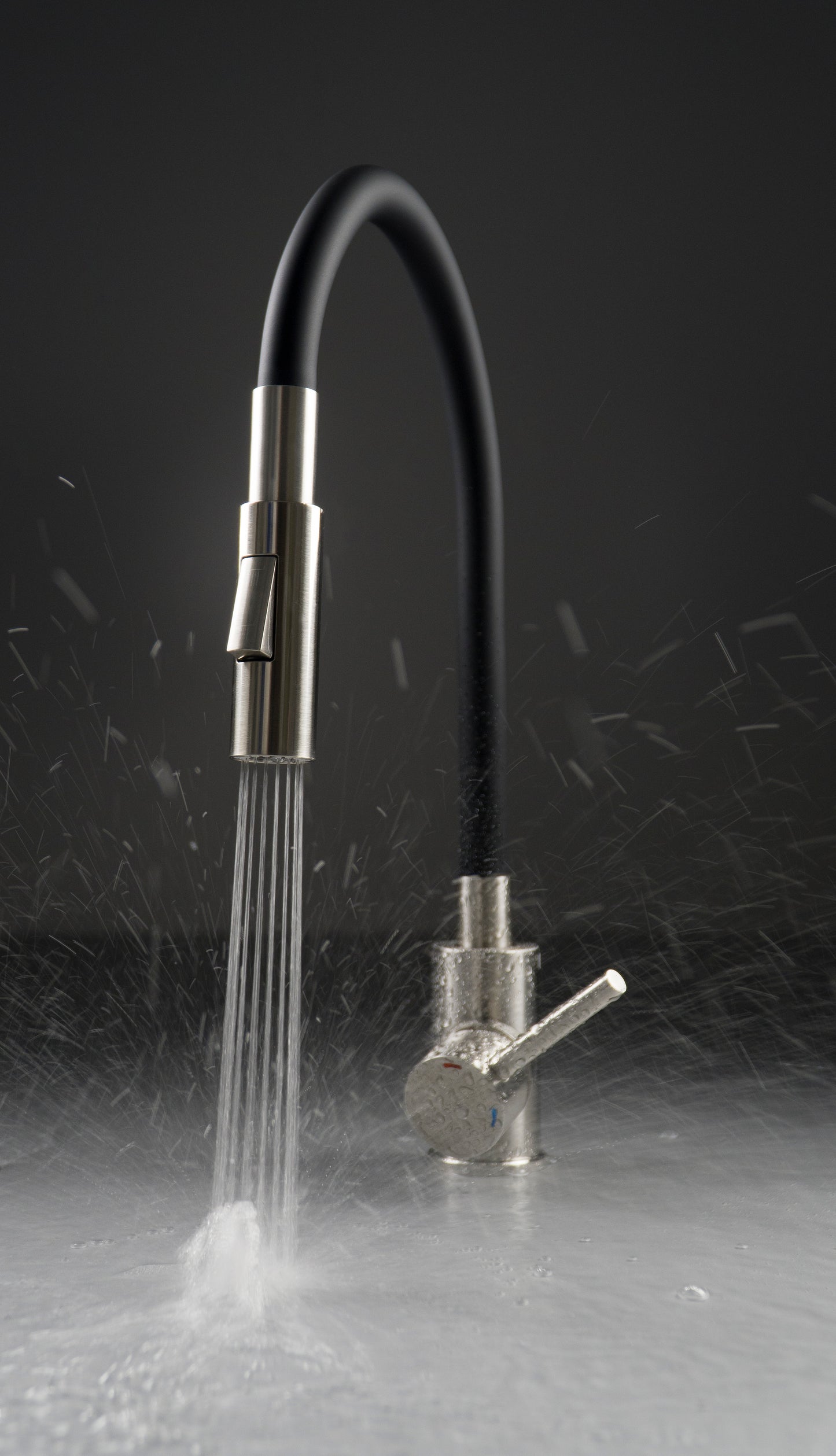 Virtuves maisītājs ar elastīgu snīpi - 2 veidu sprauslas Luno 400 mm tērauds/nero - N1 Home