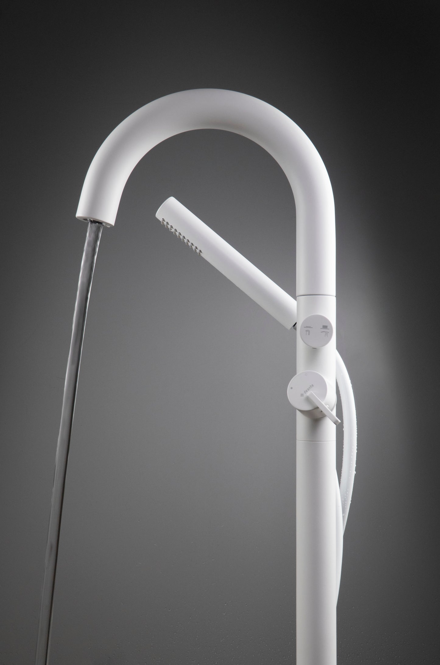 Vannas maisītājs, brīvi stāvošs, ar dušas komplektu Silia 150 cm bianco - N1 Home