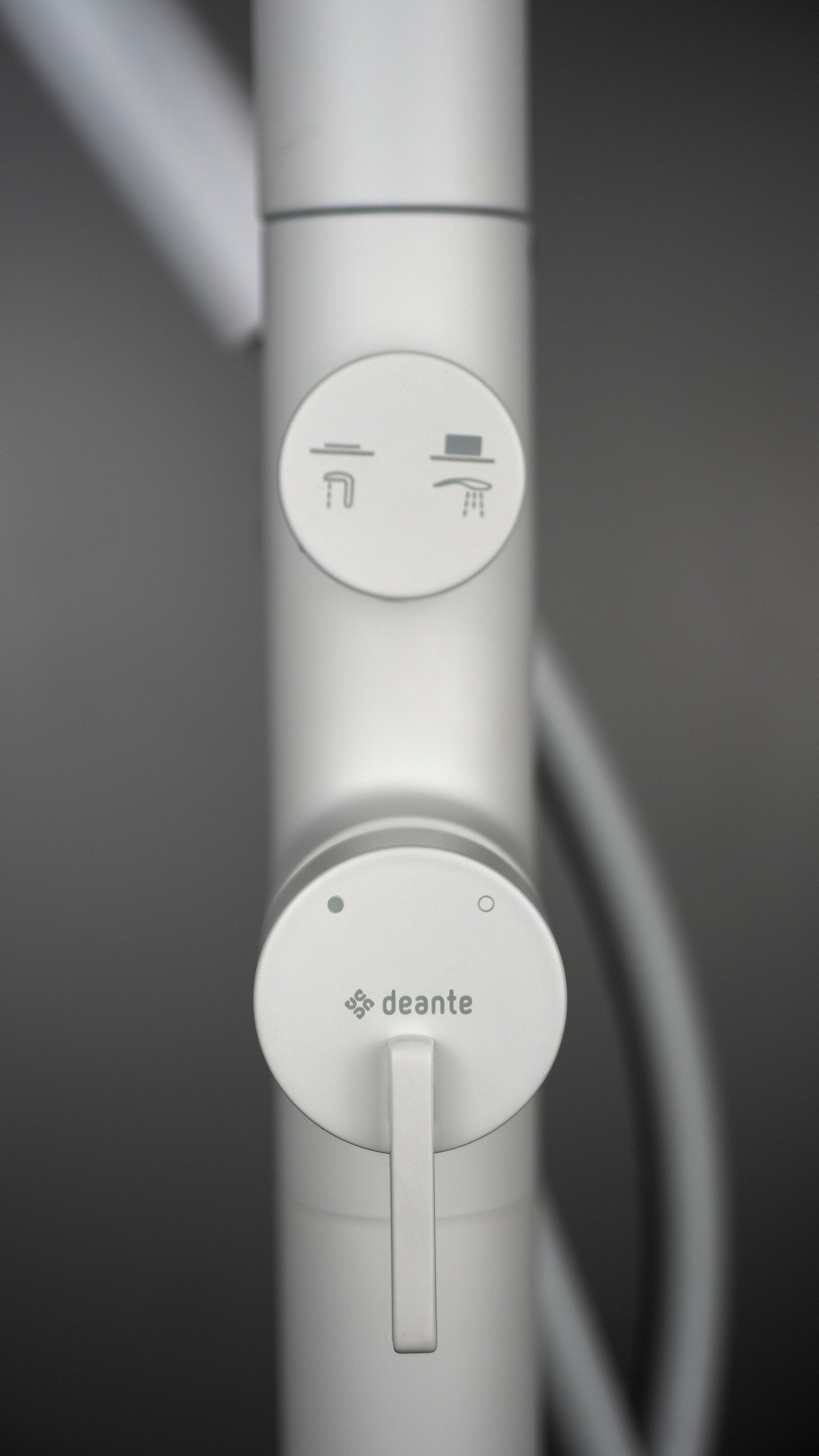 Vannas maisītājs, brīvi stāvošs, ar dušas komplektu Silia 150 cm matēta bronza - N1 Home