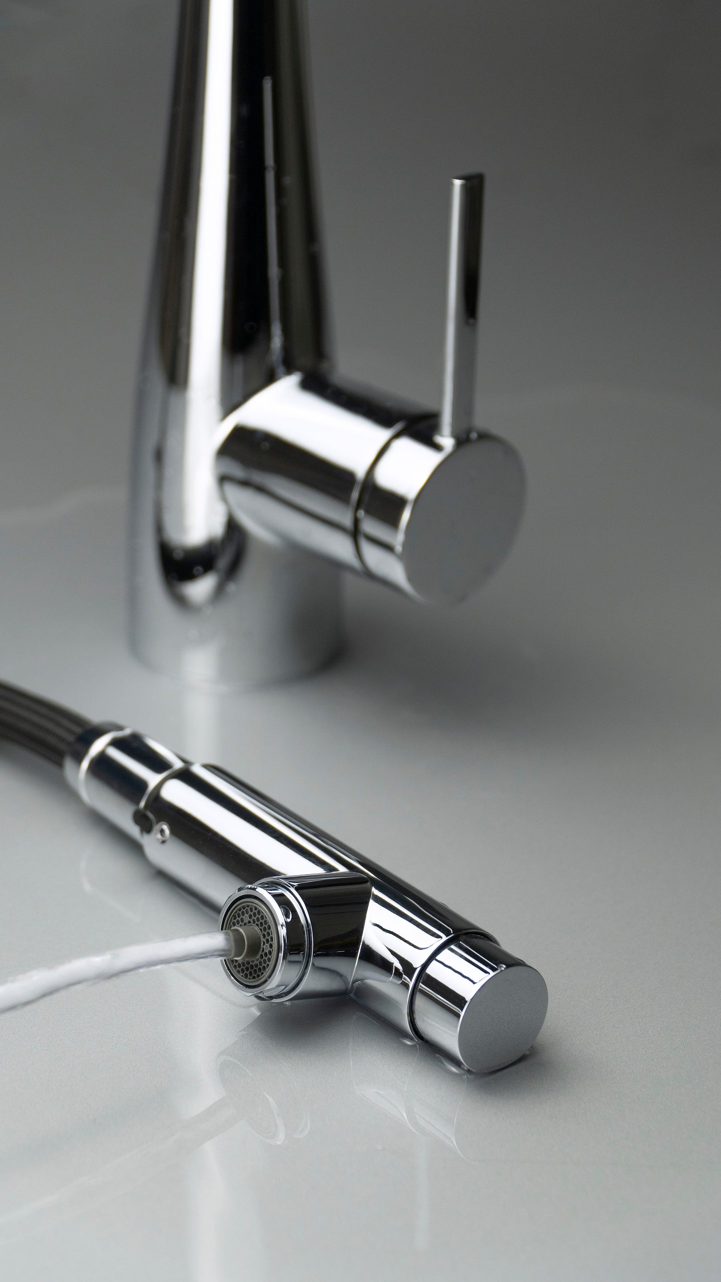 Virtuves jaucējkrāns ar ūdens filtra pieslēgumu un izvelkamu snīpi Eridan 33 cm hroms - N1 Home