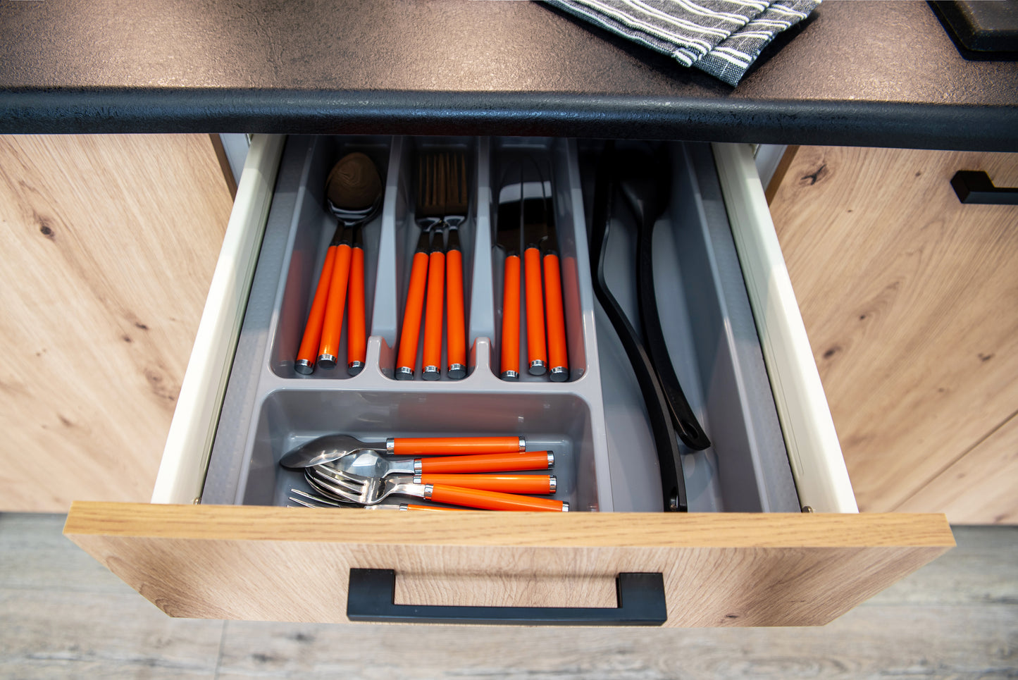 Virtuve KAIRA 240 cm artisan ozols - N1 Home