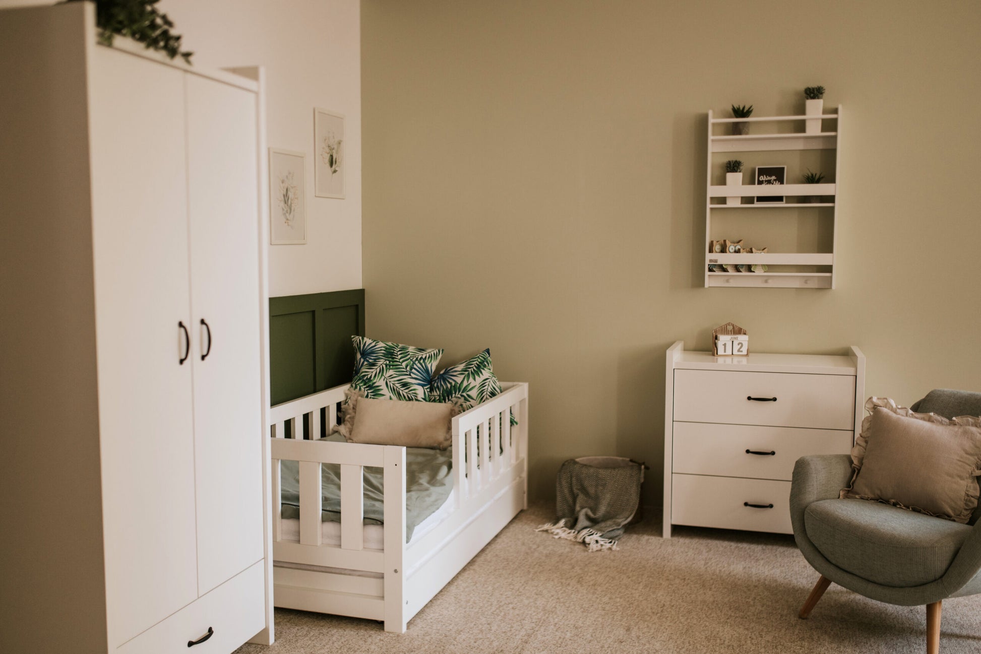 Kumoda BELL 84 /87 /46 cm balts - N1 Home