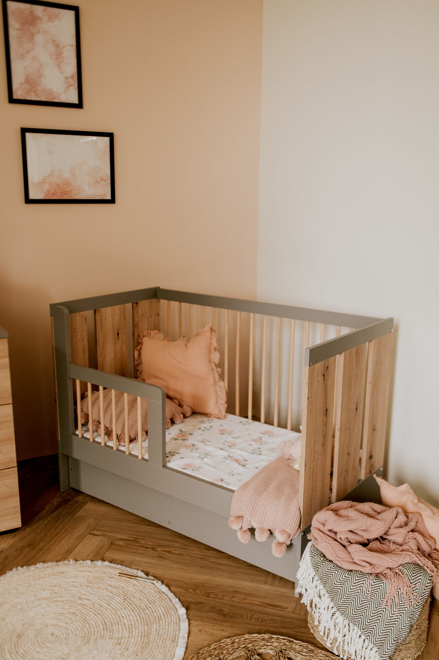 Gulta ALANA 124 /85 /66 cm grafīts-ozols - N1 Home