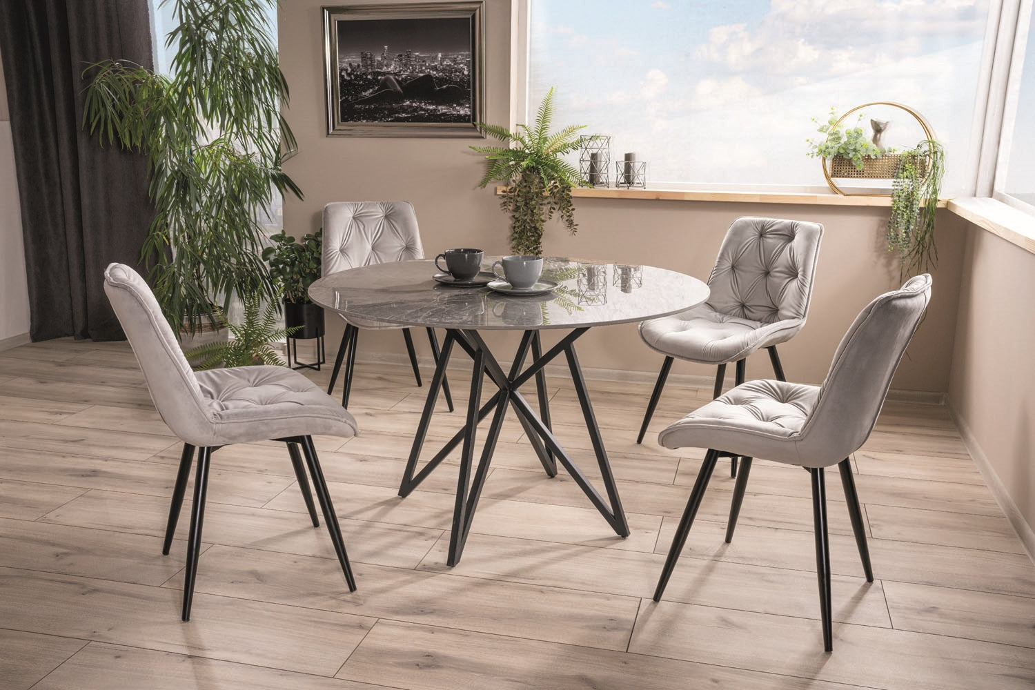 Galds MRN 120x120 cm