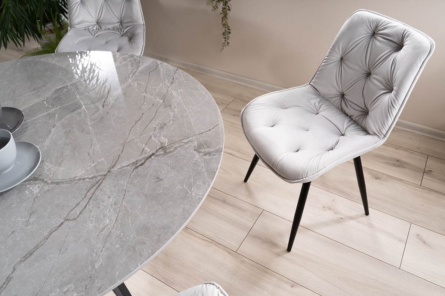 Galds MRN 120x120 cm