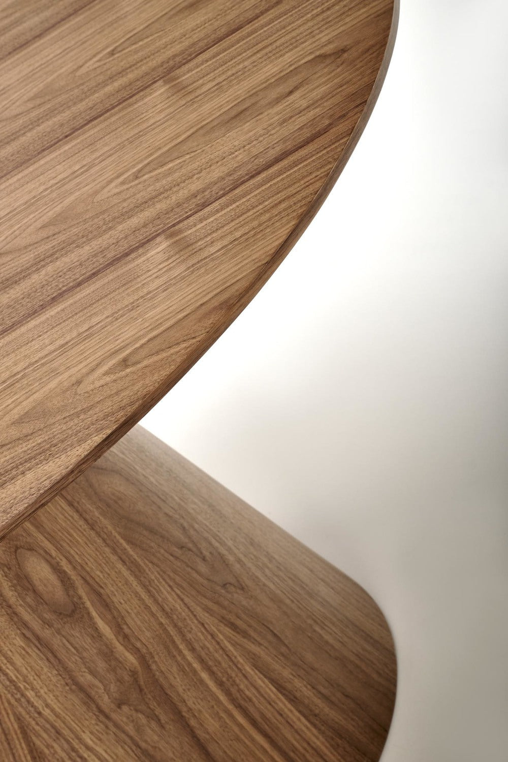 HD apaļais galds, valrieksts