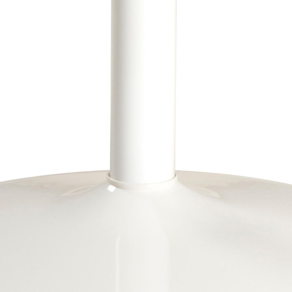 IBI apaļš pusdienu galds,ozola NC lakots finieris, trompetes pamatne Ø110x74 cm