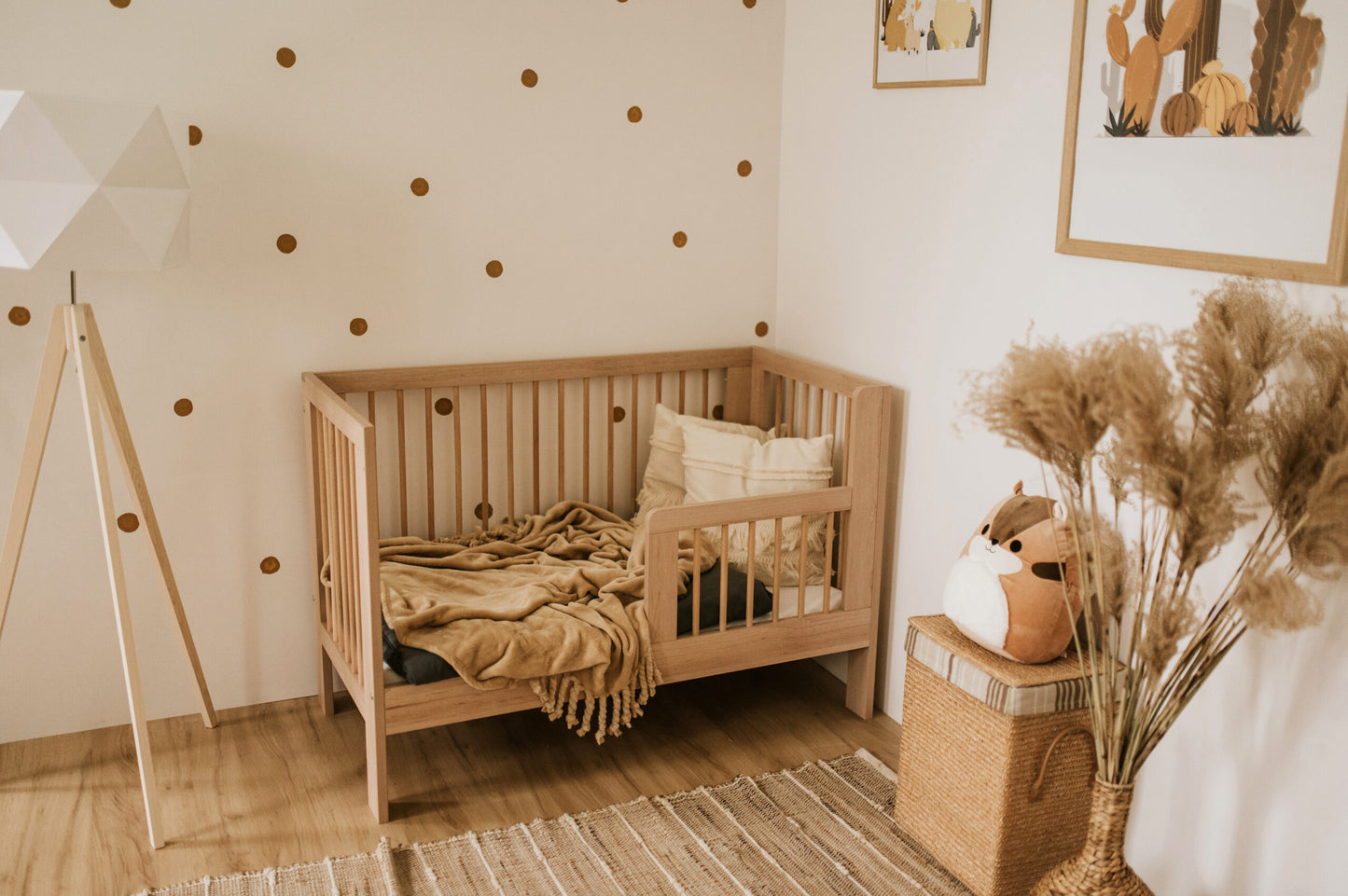 Gulta LIVY 125/86/66 cm dižskābarža - N1 Home