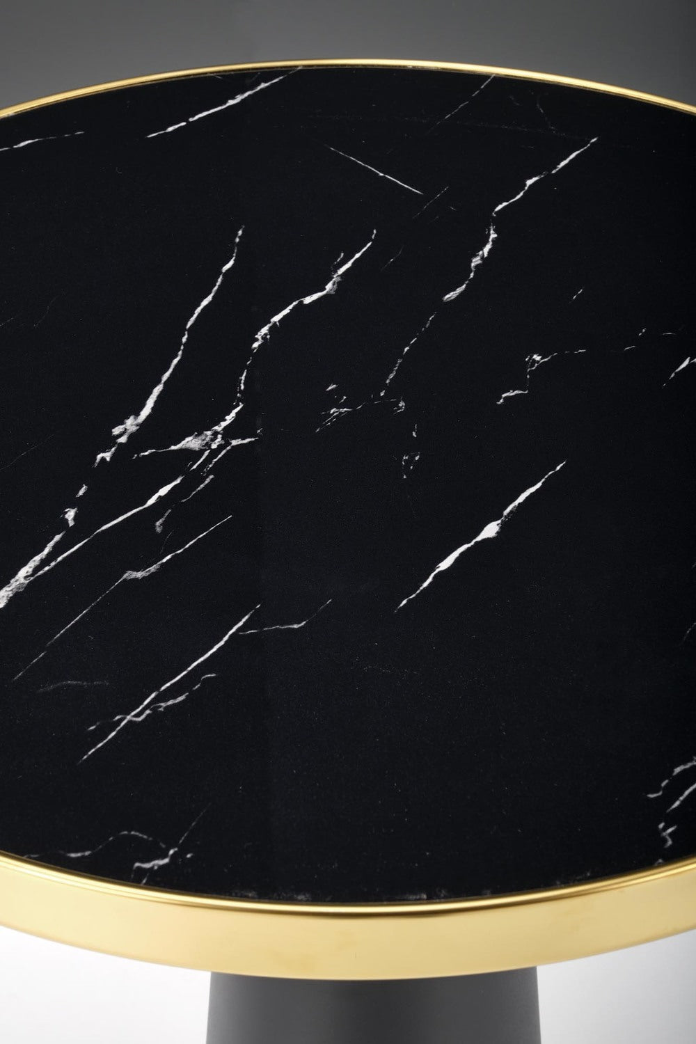 ML apaļais galds, melns marmbras / melns / zelts
