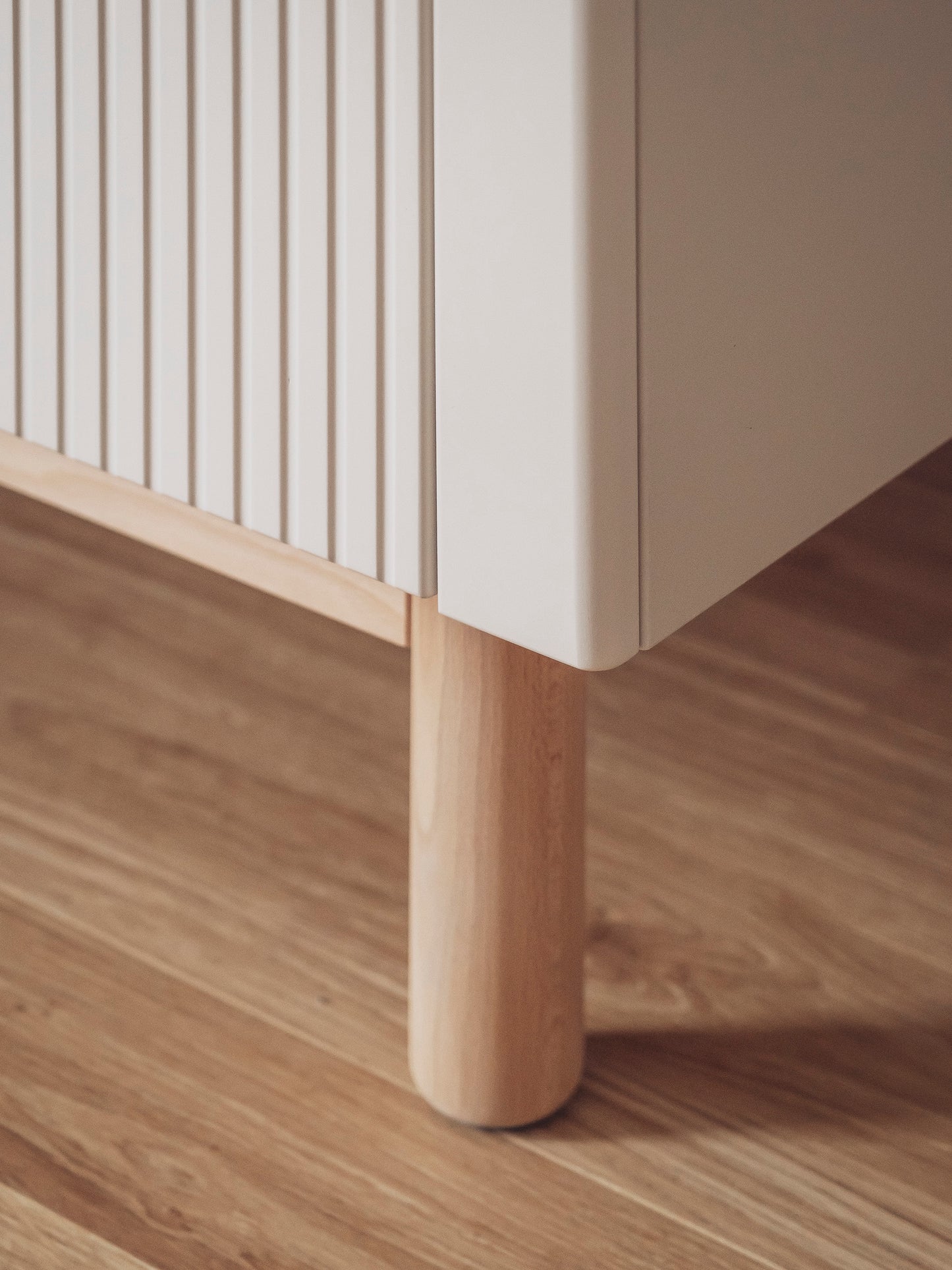 Kumode FOXY 144/90/52 cm balts - N1 Home