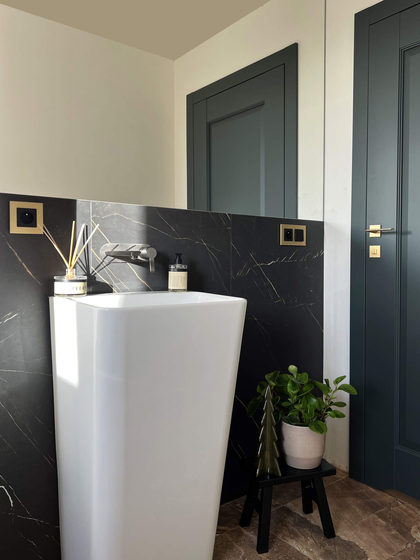 32d500cb8e6578507d76d5738f6cb067