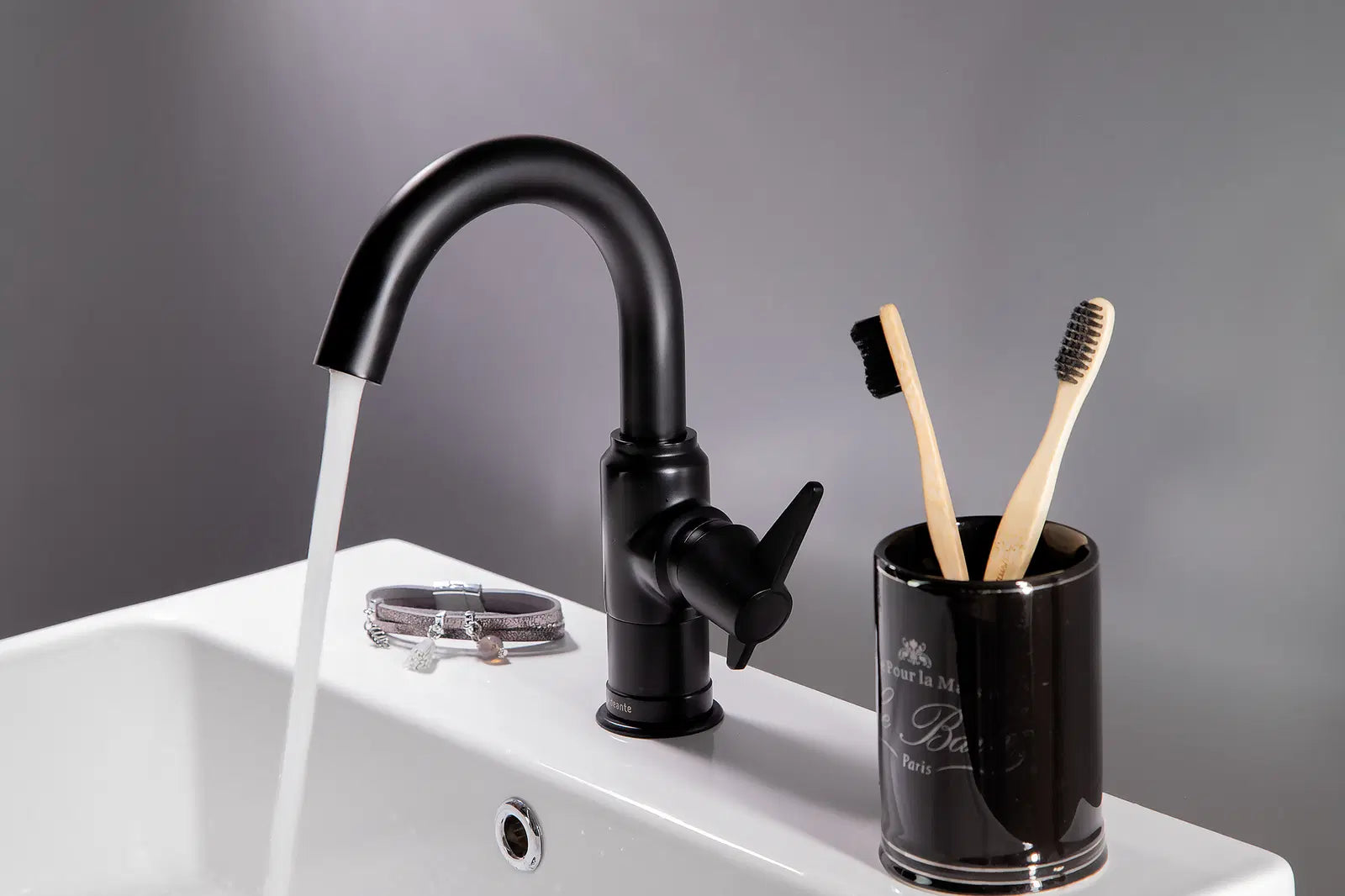 Izlietnes maisītājs Temi, 22 cm, melns - N1 Home