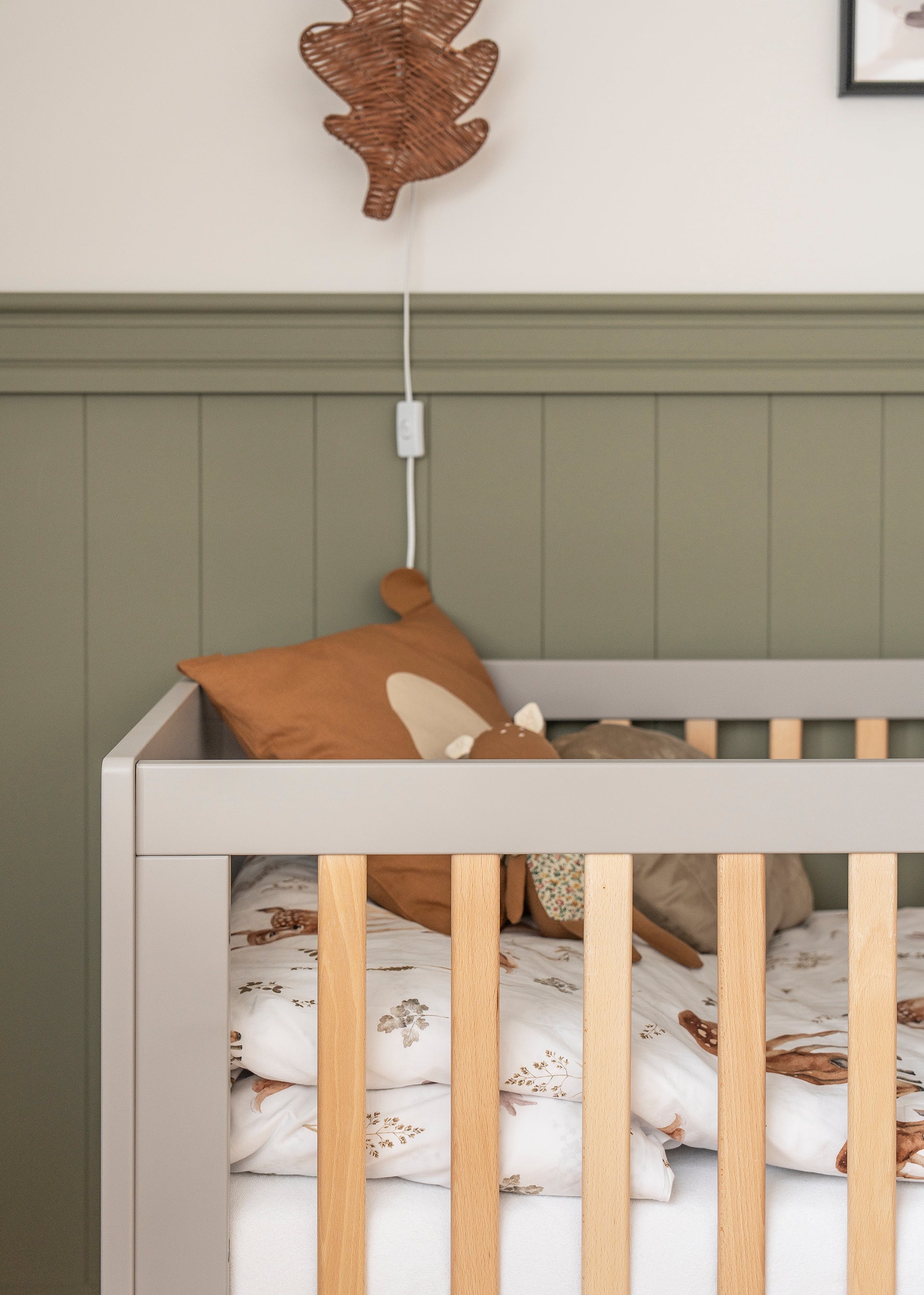 Gulta AIVA 120x60 cm pelēks - N1 Home