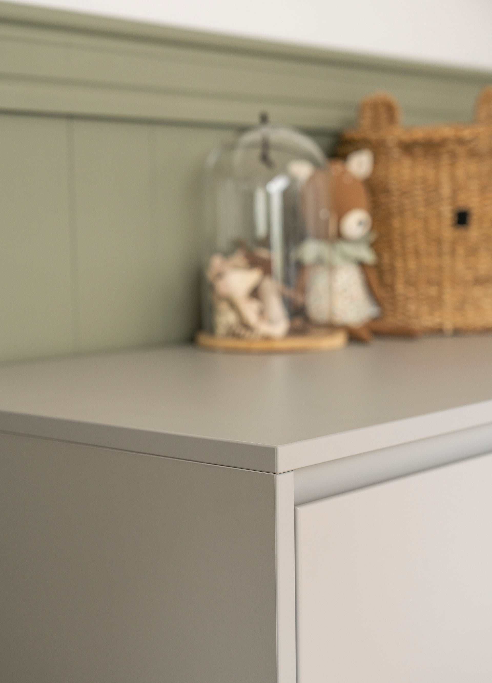 Kumode AIVA 52/100/92 cm pelēks - N1 Home