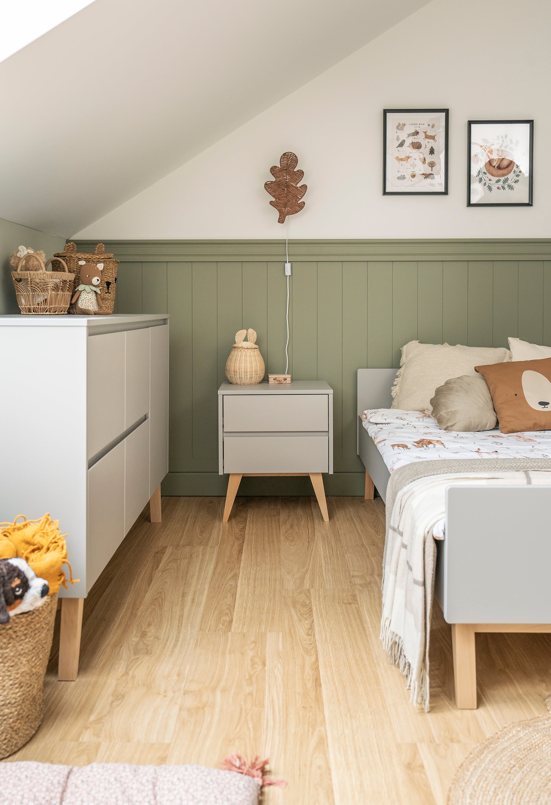 Kumode AIVA 52/100/92 cm pelēks - N1 Home