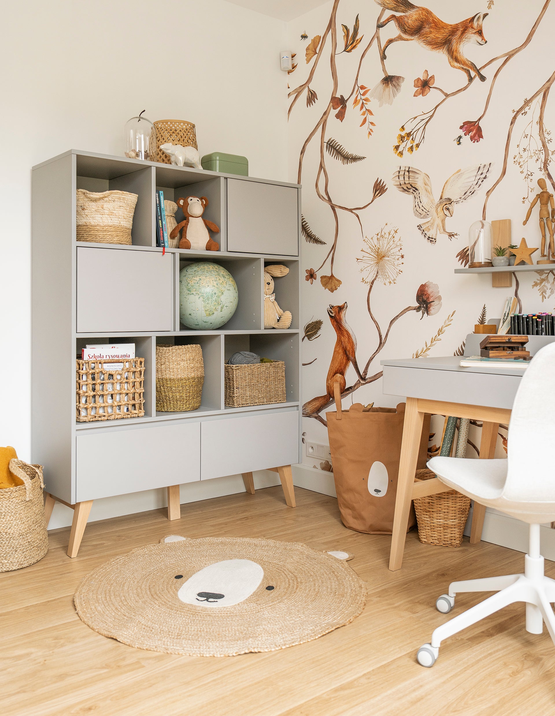 Durvis plauktam AIVA 42/33/1,8 cm pelēks - N1 Home