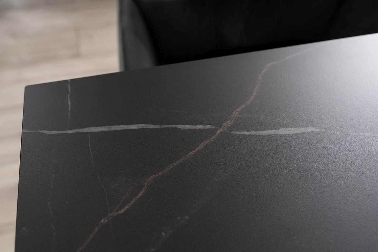 Westin keramikas galds, Sahara Noir 90x160-240 cm