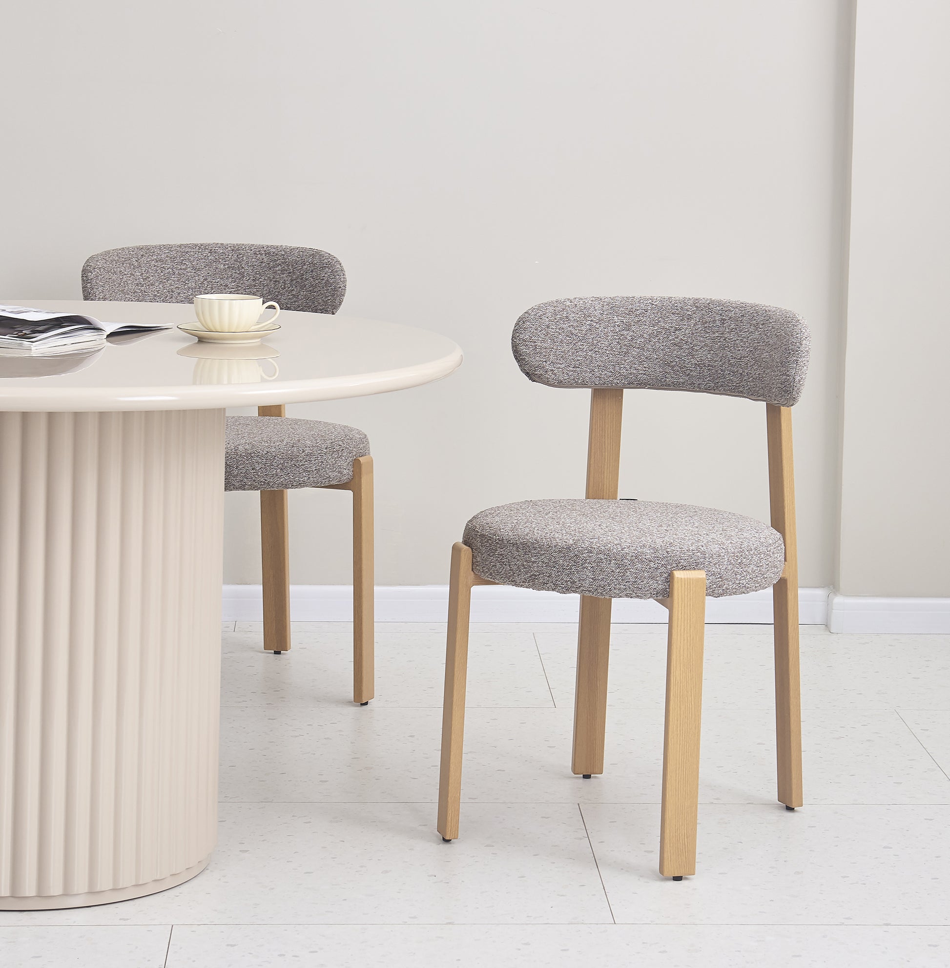 Galds Prino 120/120/76 cm taupe - N1 Home