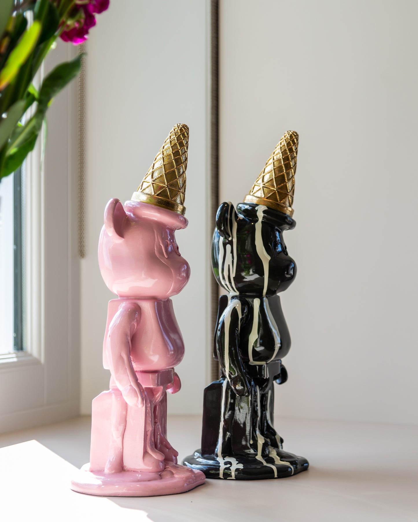 Dekoratīvs priekšmets Richmond Interiors Icebear 40/16/14 cm melns - N1 Home