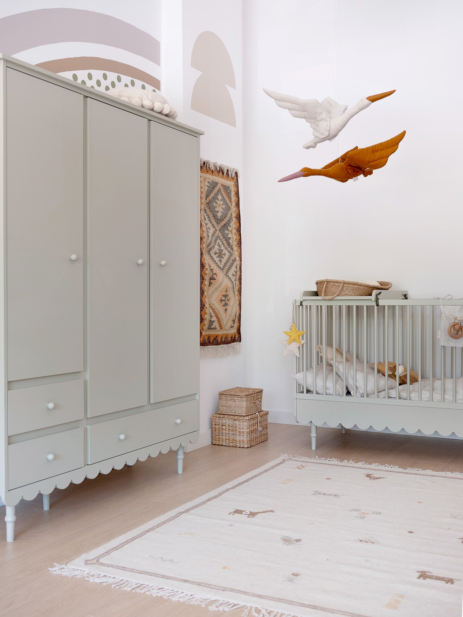 Skapis Bubi 203 x 154 x 50 cm olīves - N1 Home