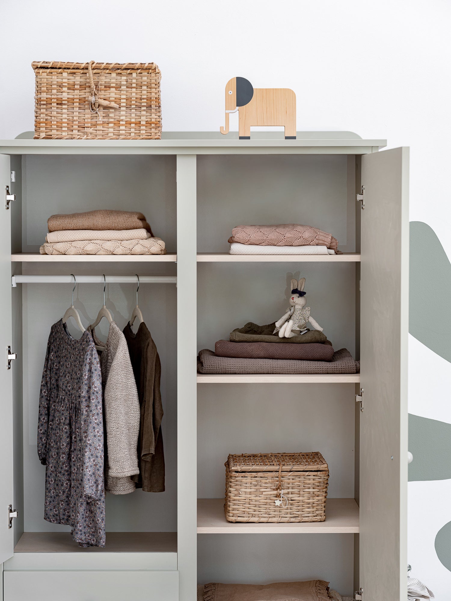 Skapis Bubi 183 x 104 x 50 cm olīves - N1 Home