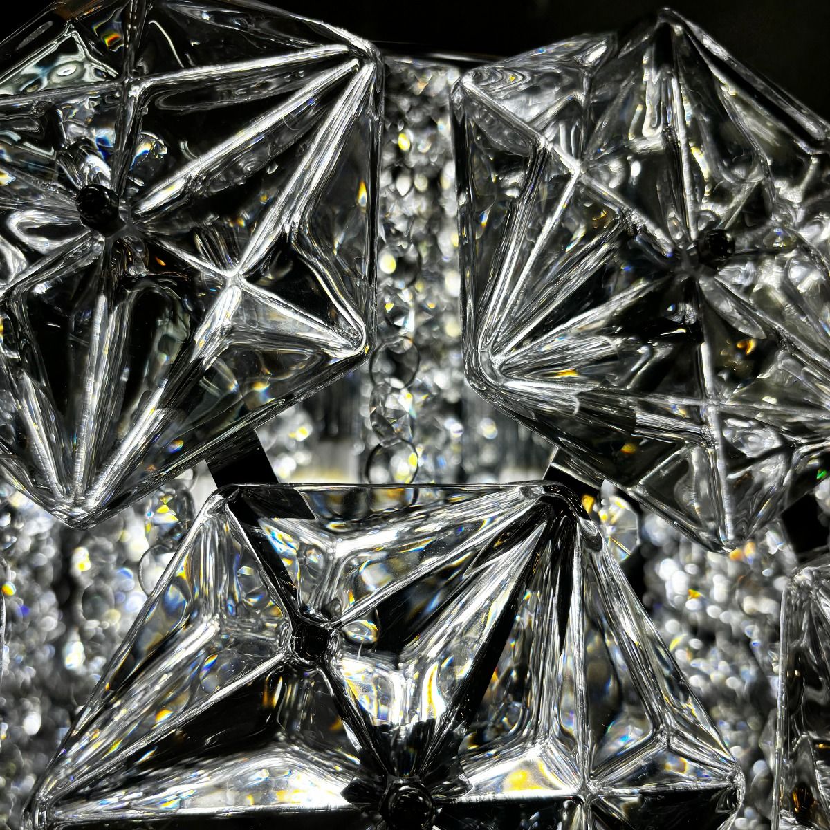 Griestu lampa Davia 21/41/41 cm hroms - N1 Home