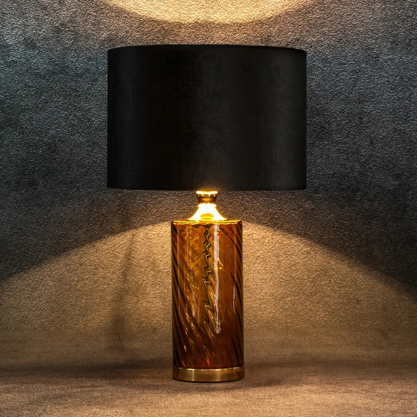 Galda lampa Bre 33 x 55 cm melns/gaiši brūns - N1 Home